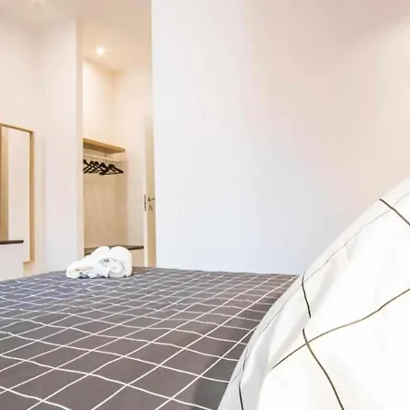 Πανσιόν Astroom