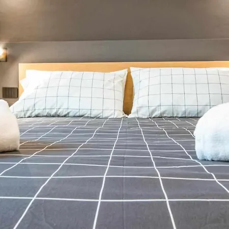 Astroom Πανσιόν